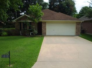 1313 S 13th St, Nederland, TX 77627