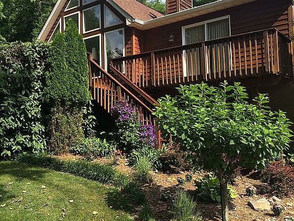 3rd image of 521 Elk Run Estates Dr