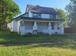 811 Elm St, Pawnee, OK 74058