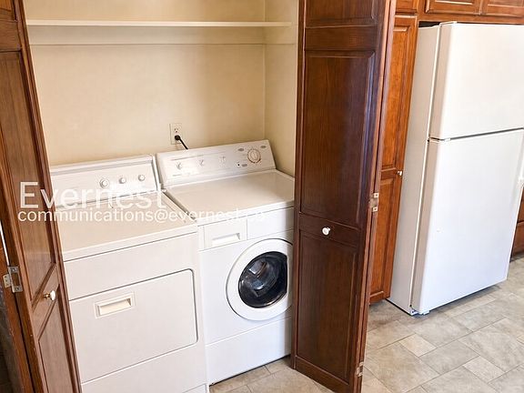 5th image of 3330 Templeton Gap Rd Unit 19