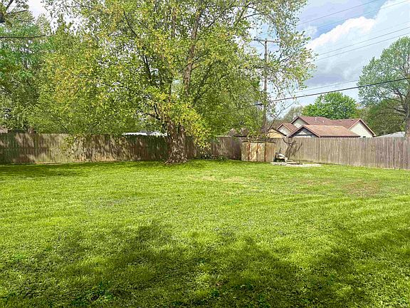 4th image of 212 Vasbinder Dr