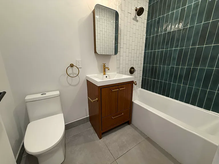 727 Knickerbocker Ave #1C — Photo 5