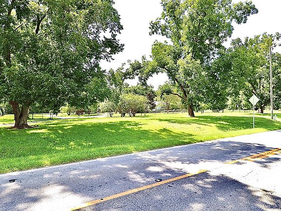 2nd image of 4555 Old Highway 41