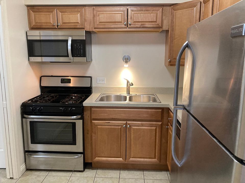 1st image of 7117 W 93rd St APT 1