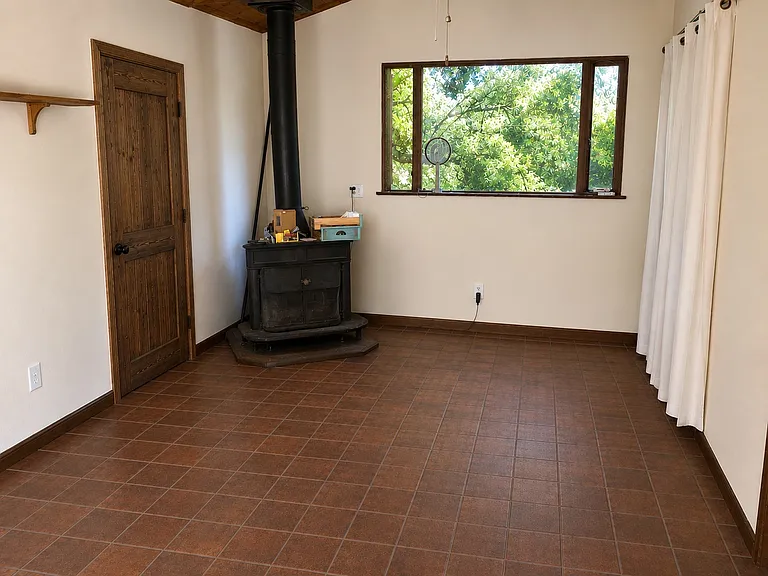 270 Rosario Park — Photo 4