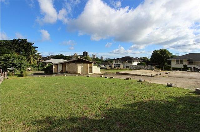 1st image of 2289 Liliha St