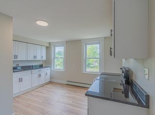 160 River St #2R, Woonsocket, RI 02895