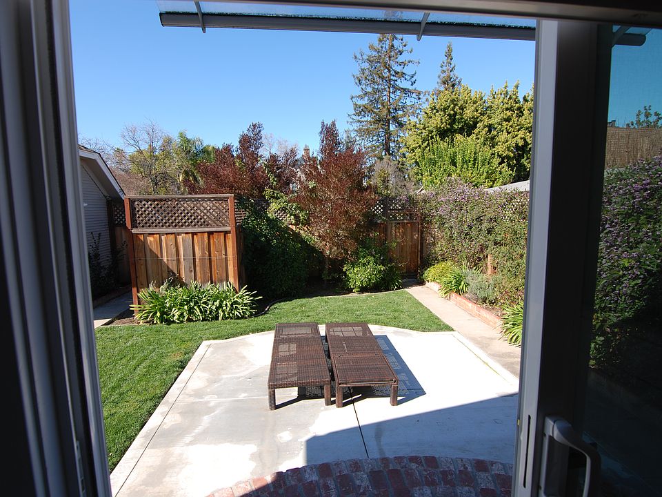 1st image of 1155 Willow Glen Way