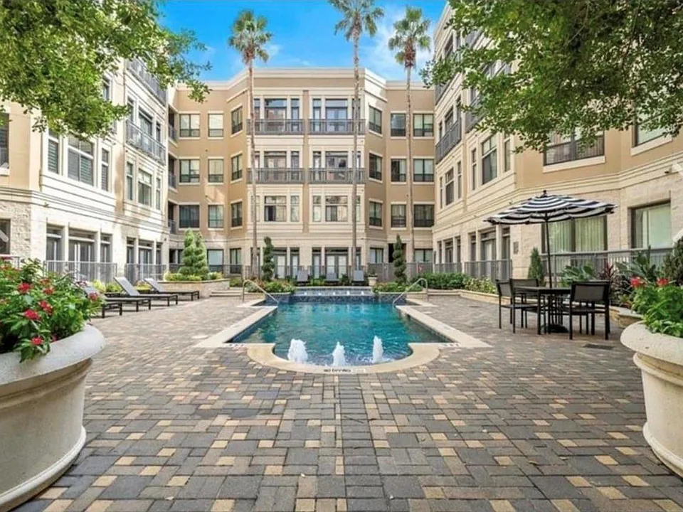 1901 Post Oak Blvd #1406