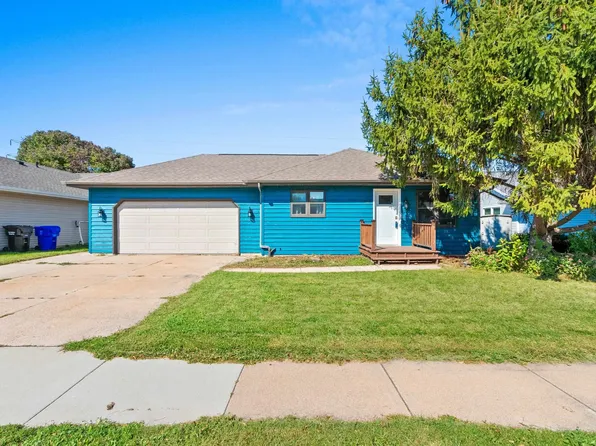 1742 E Sylvan Ave, Appleton, WI 54915