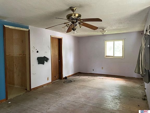4th image of 1300 N Iowa Ave
