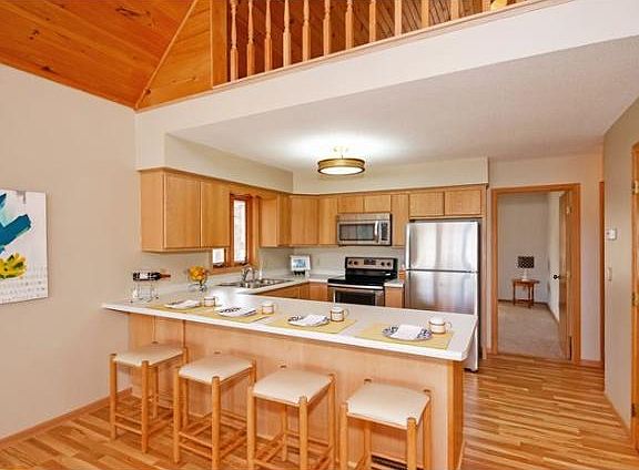 4th image of 970 Sunrise Beach Dr