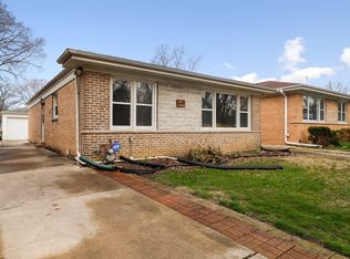 323 Leclaire Ave, Wilmette, IL 60091