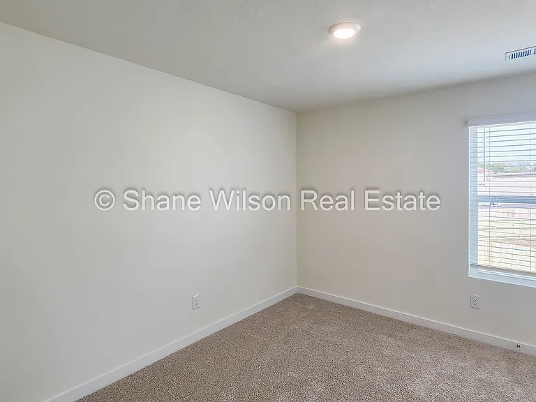 119 Fox Den Cir — Photo 24