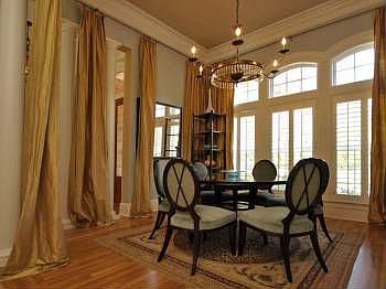 3rd image of 6537 Heartland Cir