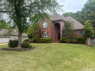 2012 Sawgrass Dr, Little Rock, AR 72212