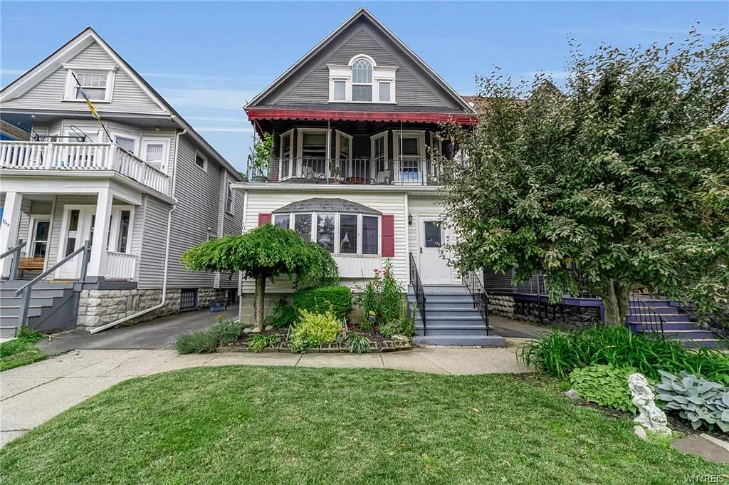 1046 Elmwood Ave — Photo 1