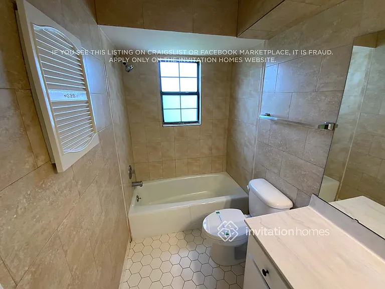 885 Rayston St — Photo 12