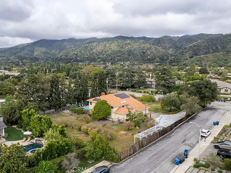 1236 E Sierra Madre Ave — Photo 41
