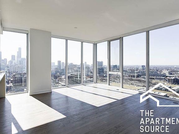 2nd image of 321 W Hill St #1001