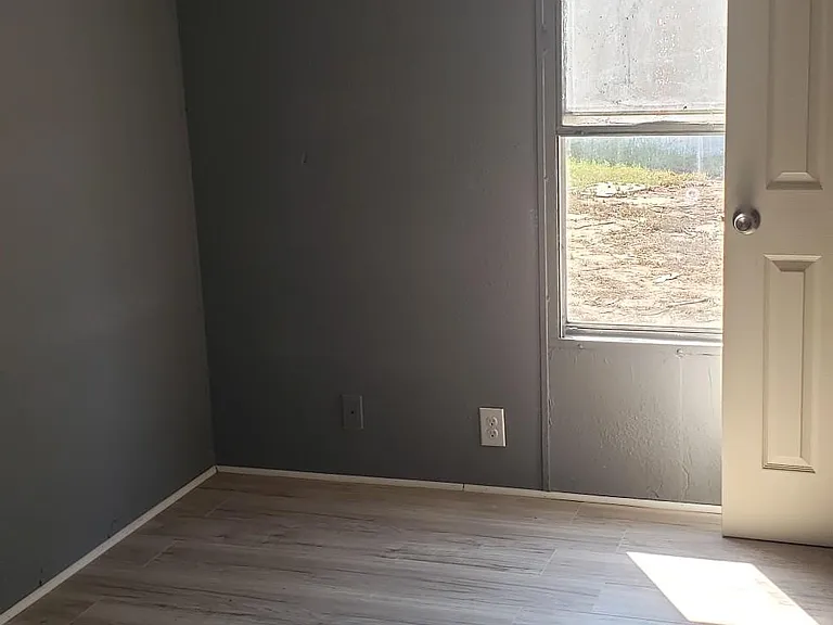 315 The Oil Rd — Photo 13