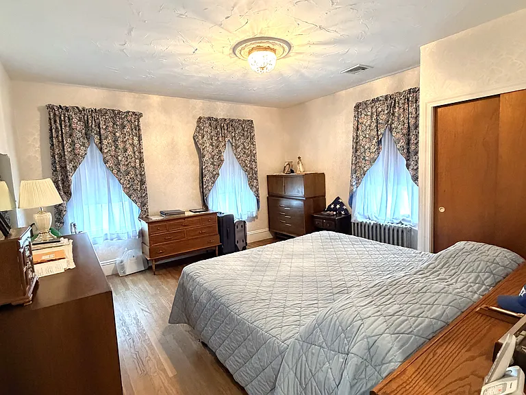 85-87 Edwards St #2 — Photo 8