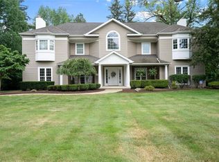 3154 Crescent Dr NE, Warren, OH