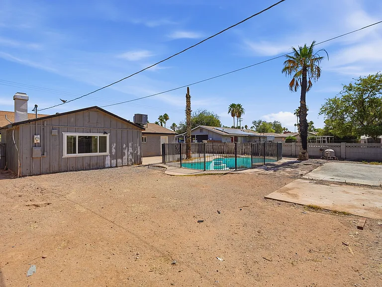 209 E McMurray Blvd — Photo 26