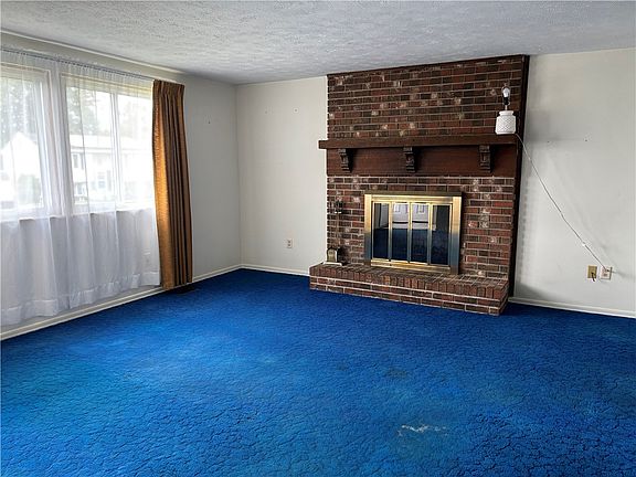 5th image of 21 Barringer Dr