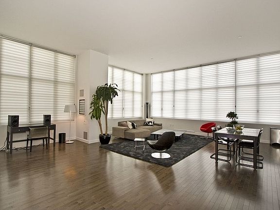 2nd image of 2728 Thomson Ave Unit 817