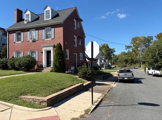 601 Pitt St APT 4, Fredericksburg, VA 22401