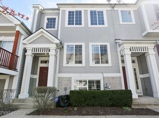 111 Enclave Cir UNIT B, Bolingbrook, IL 60440