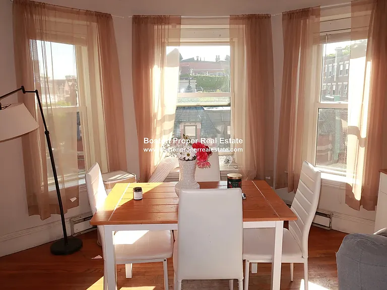 36 Fairfield St #6 — Photo 2