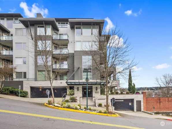 220 1st Street #104, Kirkland, WA 98033