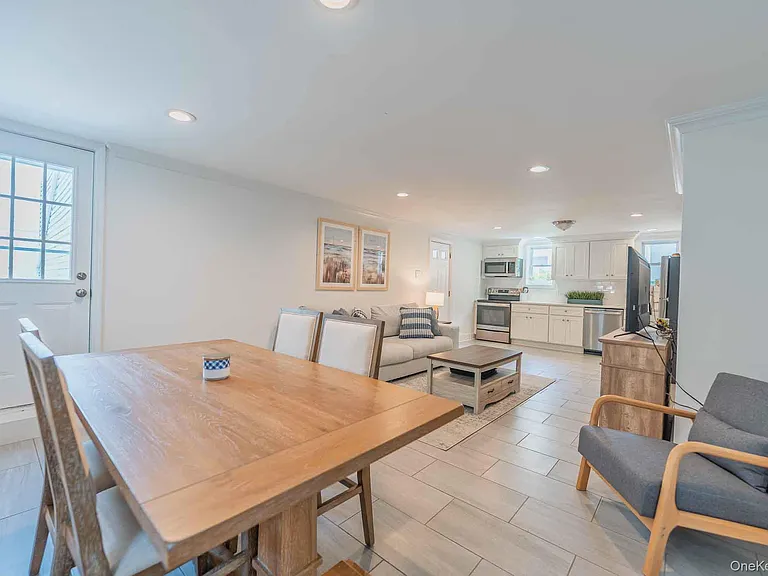 1215 W Park Ave #2 — Photo 6
