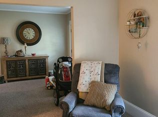 22 Marcelle St #1R, Chicopee, MA 01020