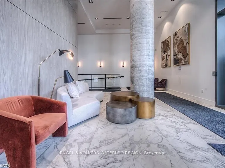 15 Wellington St S #26 — Photo 22