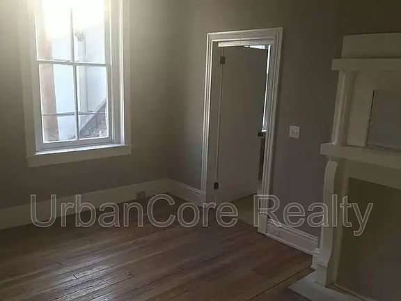 4th image of 2025 Venable St #1