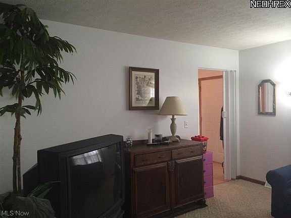 4th image of 6320 Oak Tree Dr S