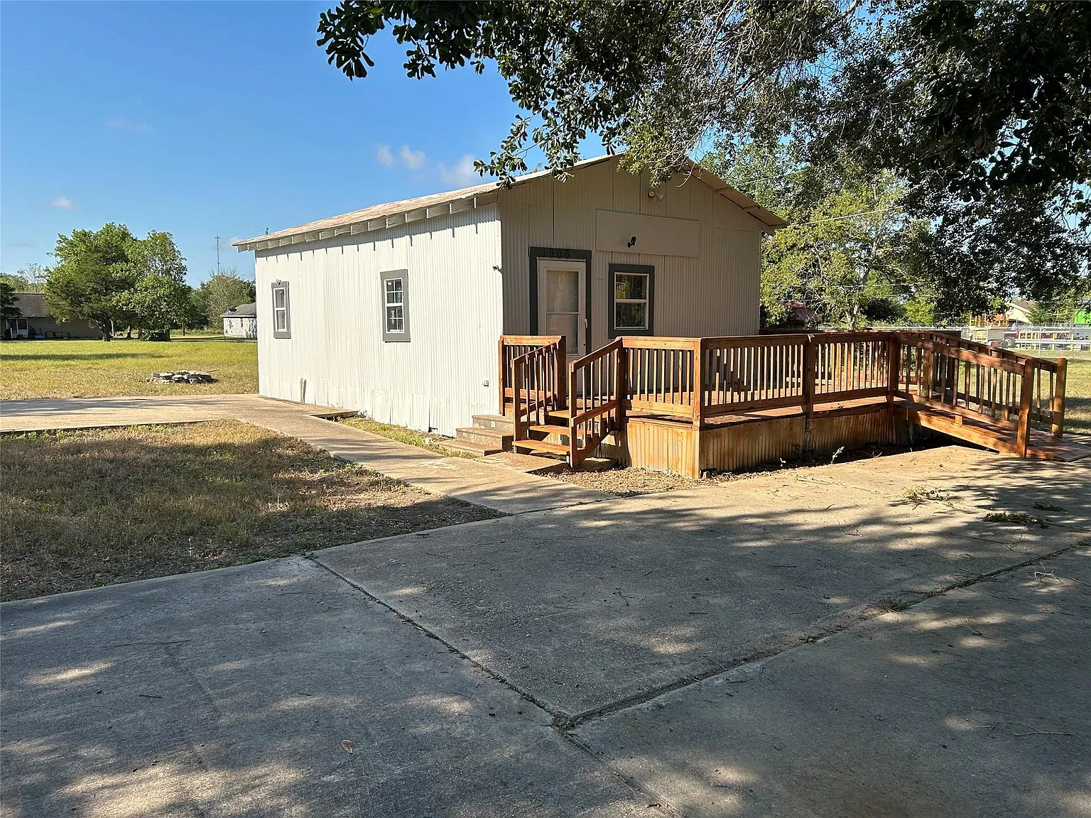 Studio, 1.0 bath, 600 sqft, $1,200 — Photo 4