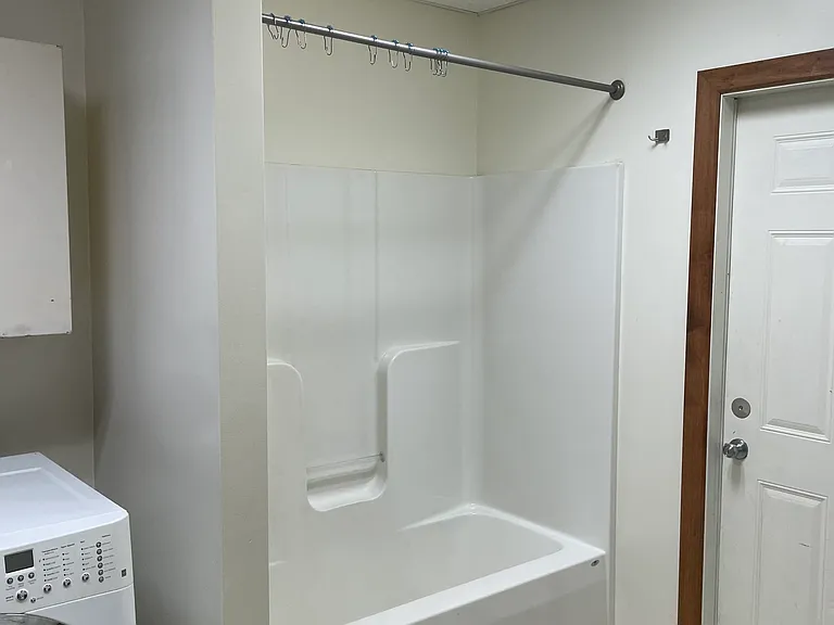 514 Loras Blvd #1 — Photo 10