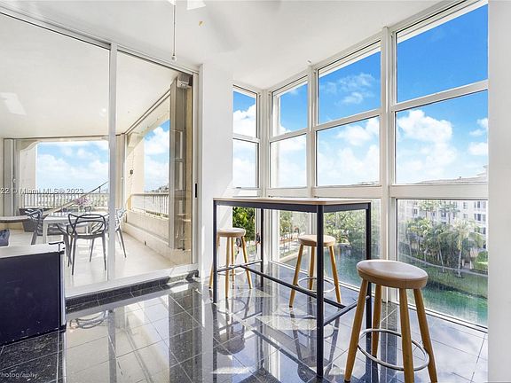 5th image of 723 Crandon Blvd #Penthouse 6