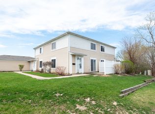 1673 Cornell Dr #1673, Hoffman Estates, IL 60169