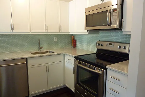 Sold by REMAX Elite | media 31