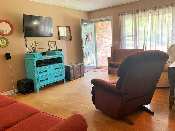 5th image of 2111 Cogswell Dr