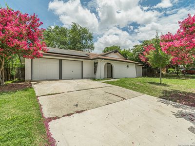 5827 Burkley Springs, San Antonio, TX, 78233
