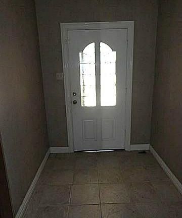 2nd image of 210 Oakhaven Dr