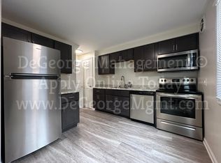 1084 Bennington Dr, Rochester, NY 14616