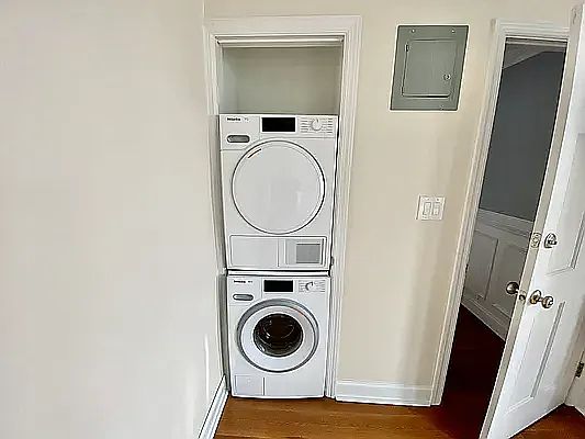 5th image of 6921 6th Ave #3F
