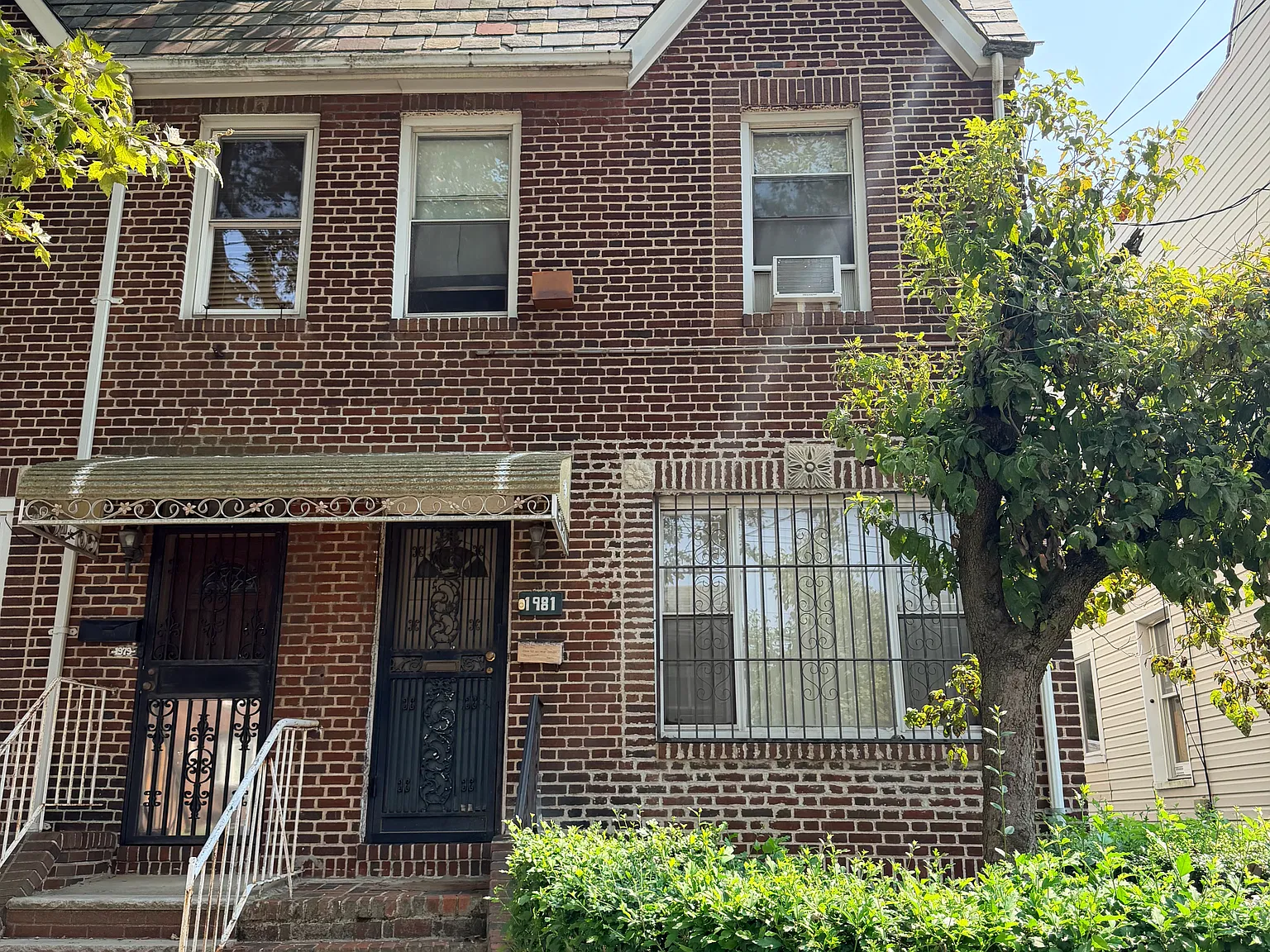 2 bed, 900 sqft, $2,500 — Photo 1